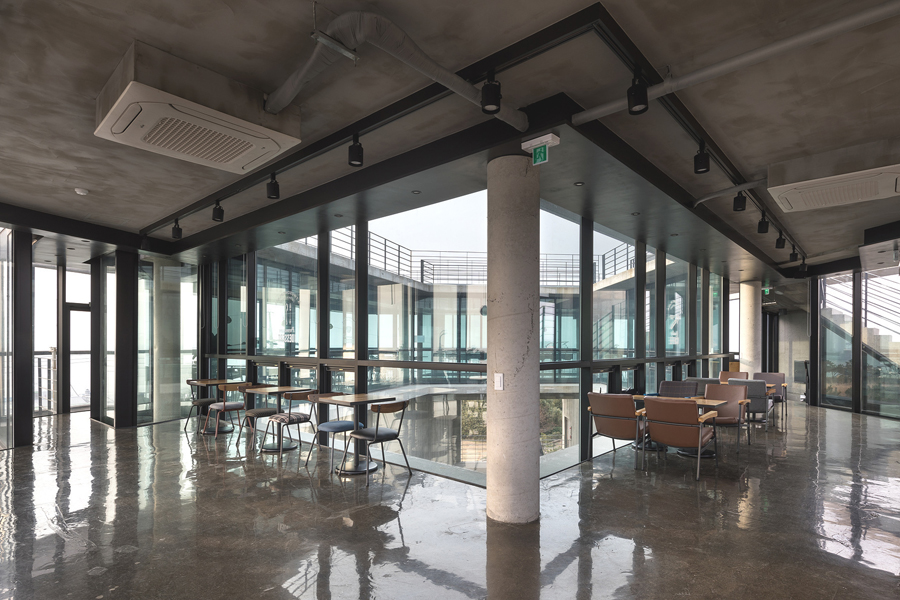 Commercial-Building-Interior Commercial-Building-Interior